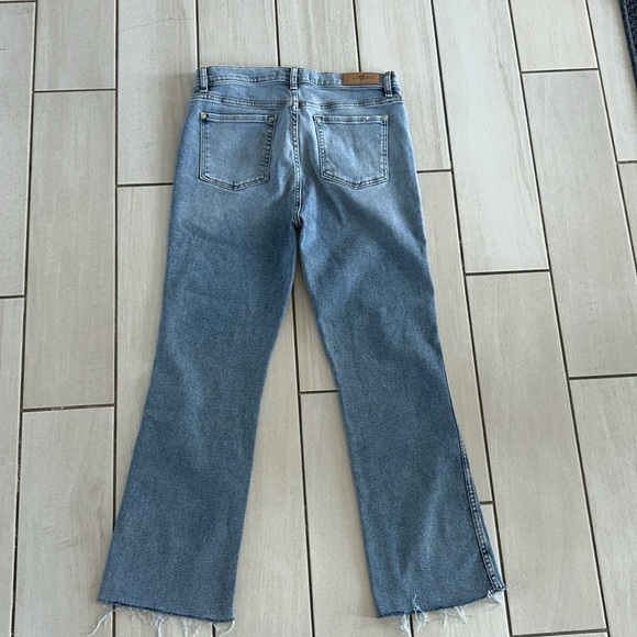 7FAM HW Slim Kick Luxe Vintage Love Soul with Distressed Hem - Picture 4 of 9